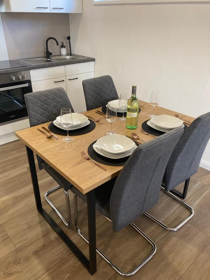 Moderne Ferienwohnung Mit Balkon Herxheim bei Landau/Pfalz Esterno foto