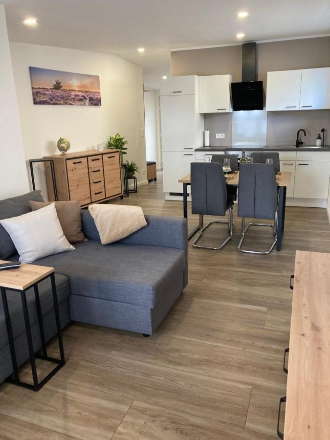 Moderne Ferienwohnung Mit Balkon Herxheim bei Landau/Pfalz Esterno foto
